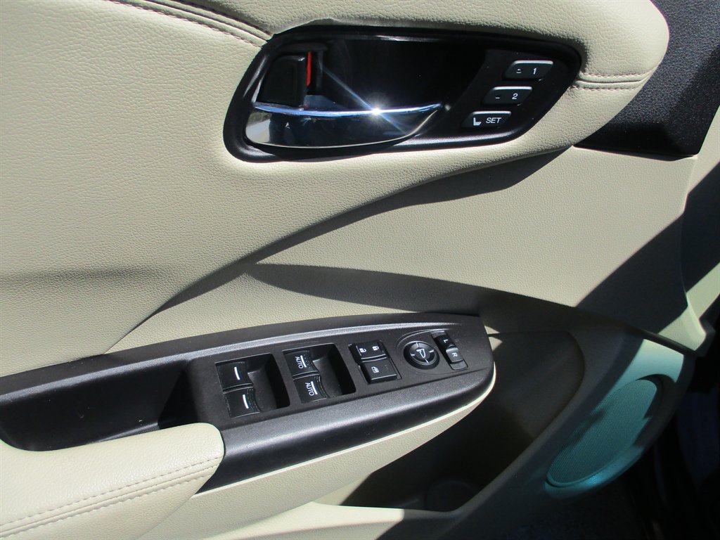 2015 Acura RDX Base photo 9