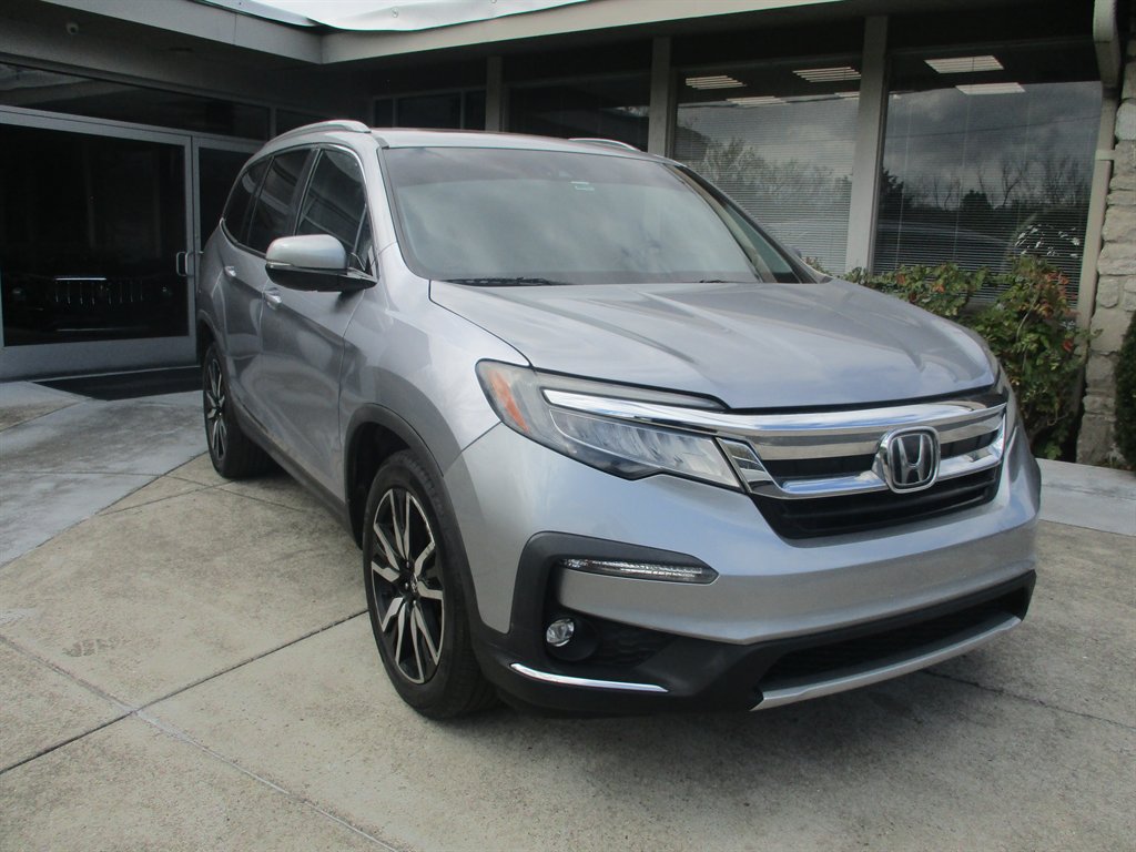 2019 Honda Pilot 4WD Elite's photo