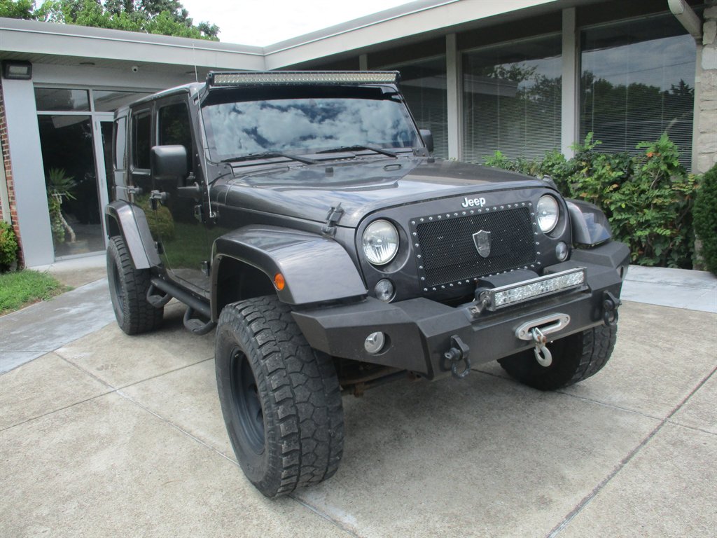 2014 Jeep Wrangler Sahara's photo