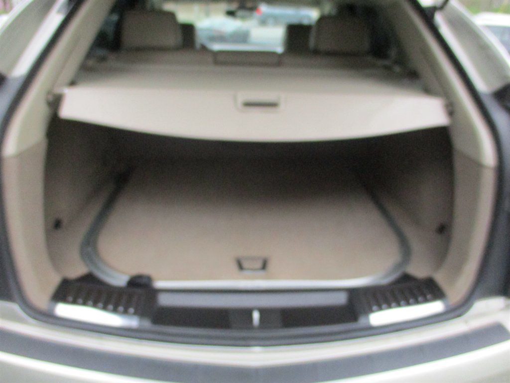 2015 Cadillac SRX Luxury photo 17