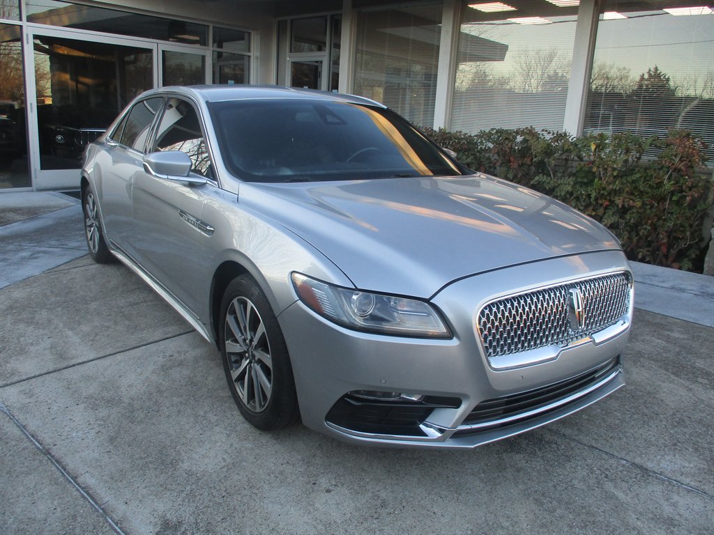2020 Lincoln Continental Reserve's photo
