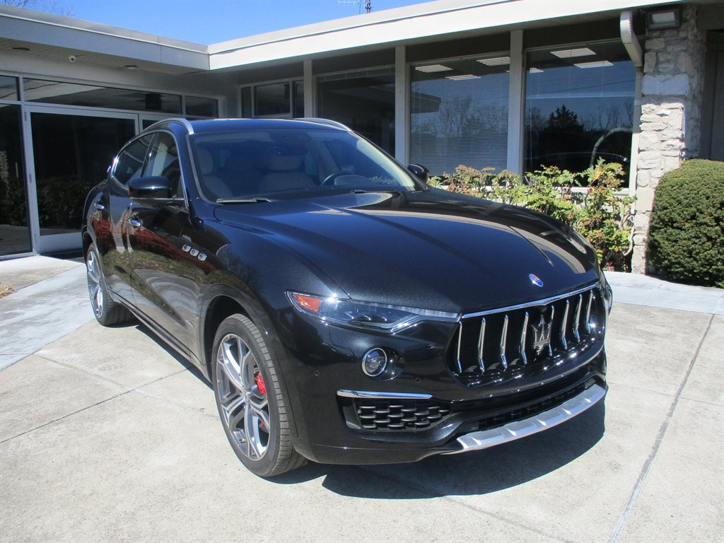 2019 Maserati Levante S GranLusso's photo