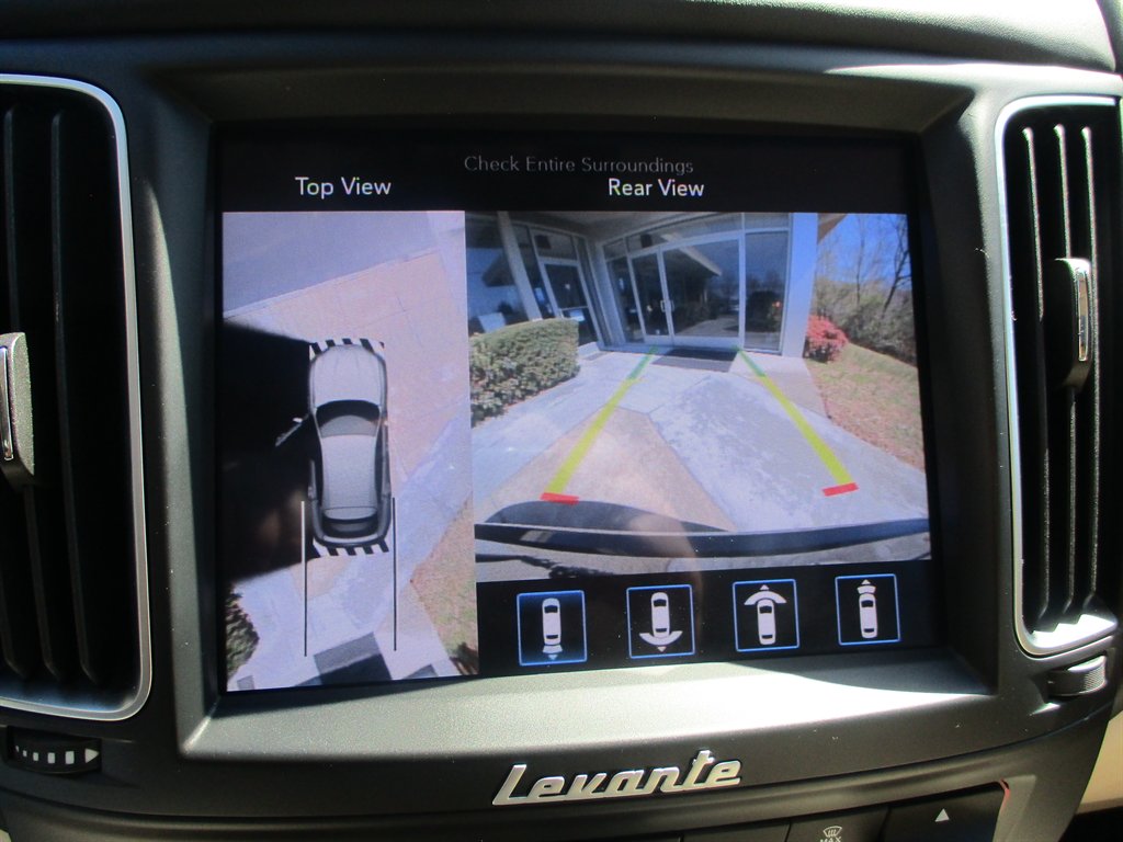 2019 Maserati Levante GranLusso photo 16