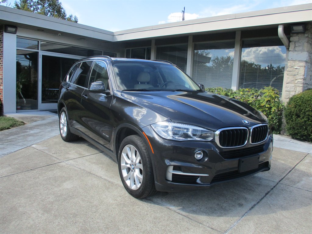 2016 BMW X5 xDrive35i's photo