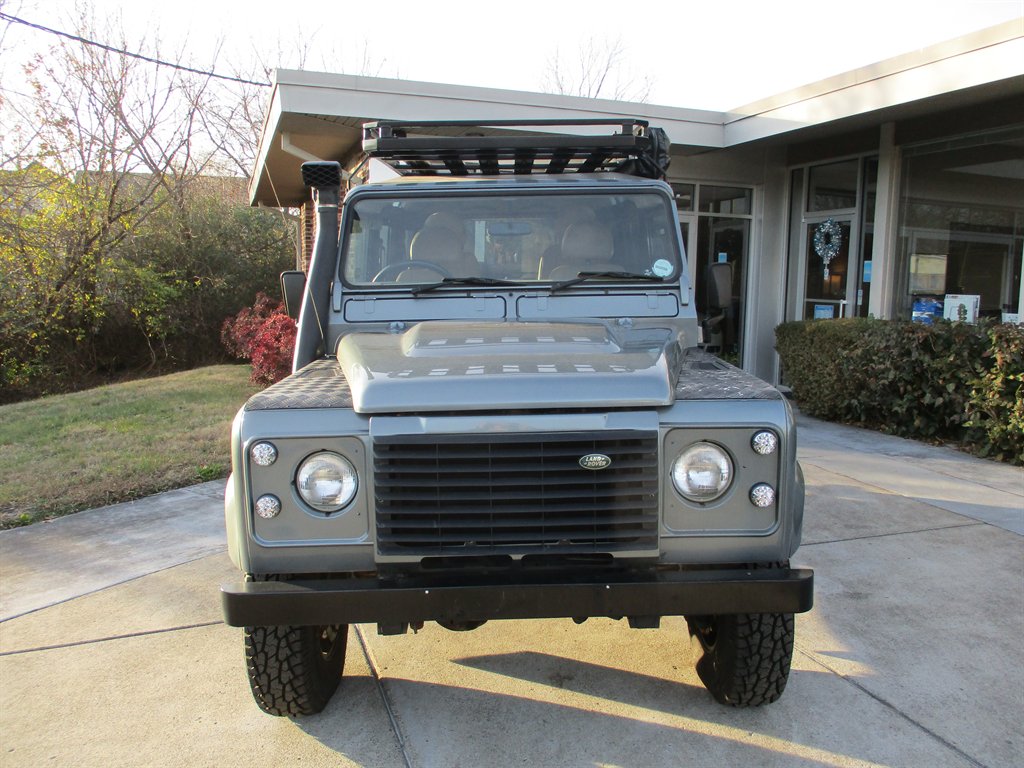 1995 Land Rover Defender's photo