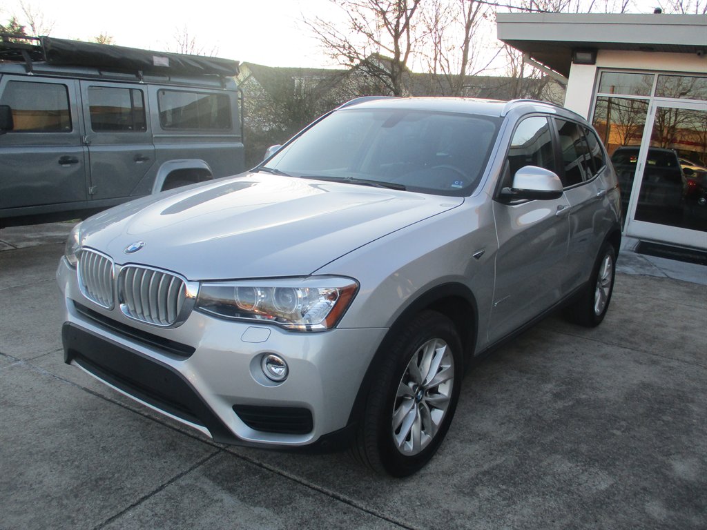 2017 BMW X3 sDrive28i's photo